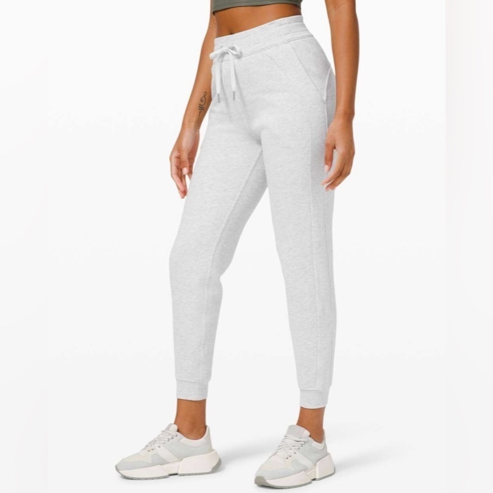 Lululemon 2 Scuba High-Rise Jogger Fleece 28" Heathered Core Ultra Light Grey